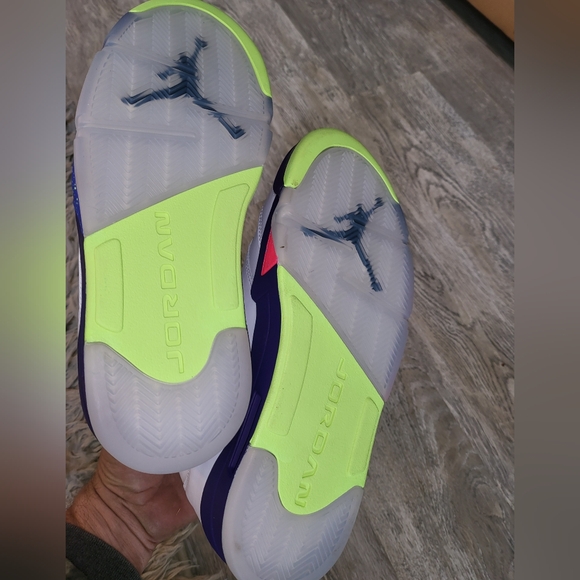 ** Brand NEW in Box ** Nike Air Jordan Retro 5 Men's US Size 9 - Picture 4 of 6